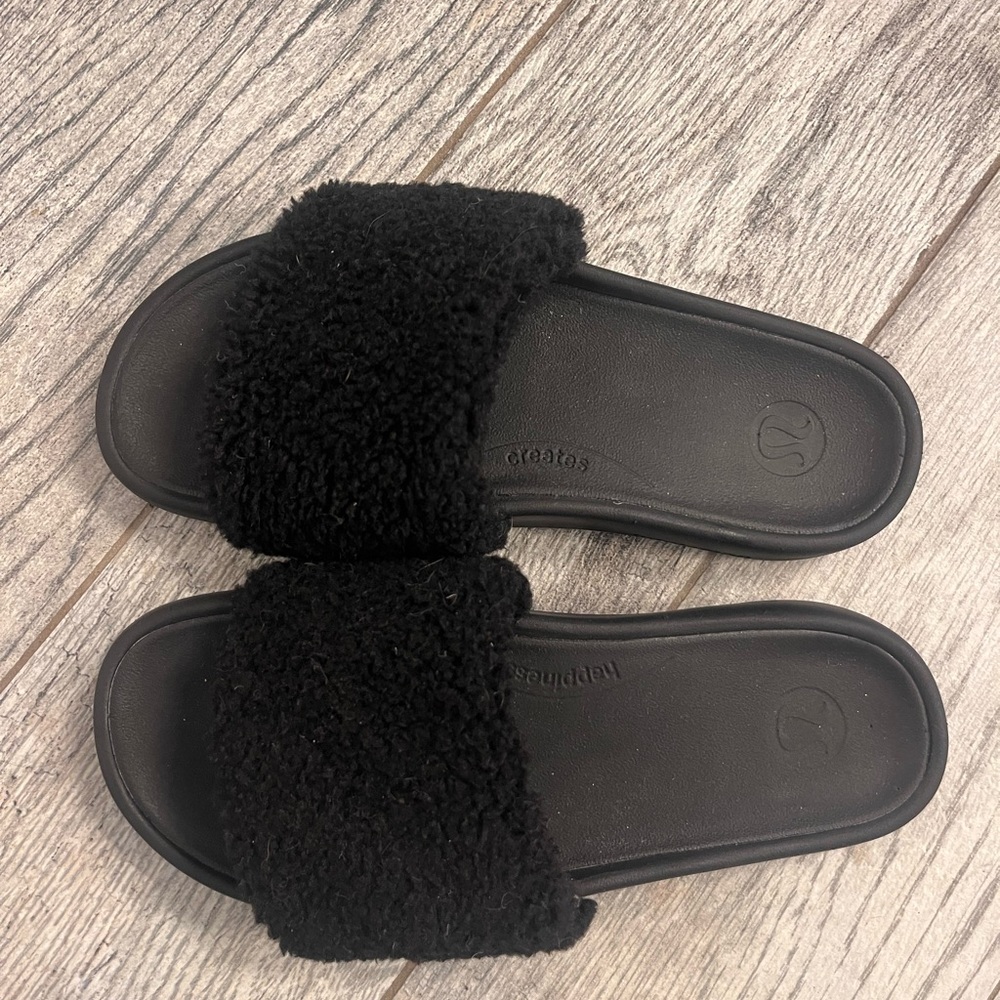 Lululemon Black Fuzzy Sandals